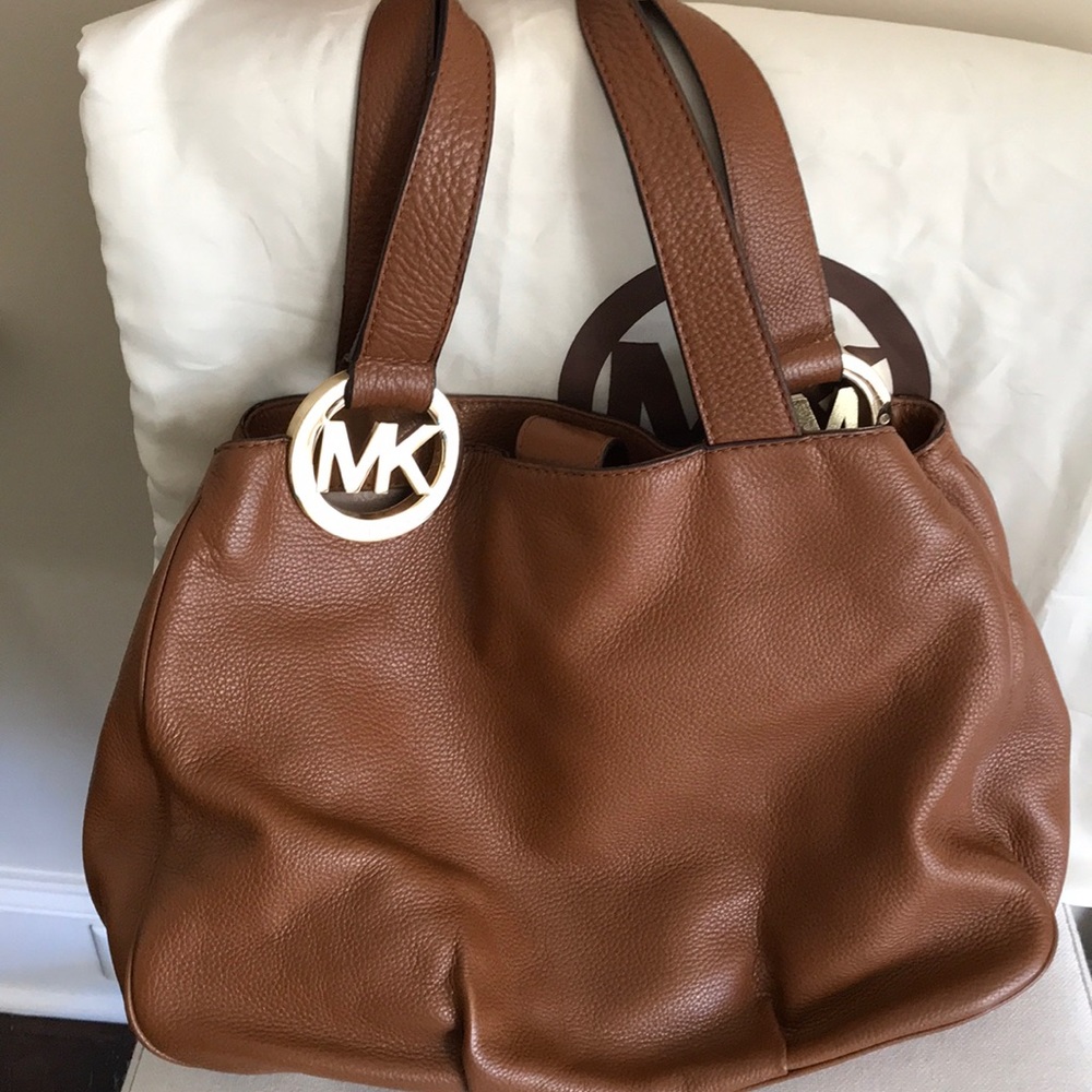 Great condition MK purse